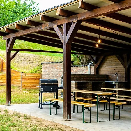 Kegli_fonyod Βίλα